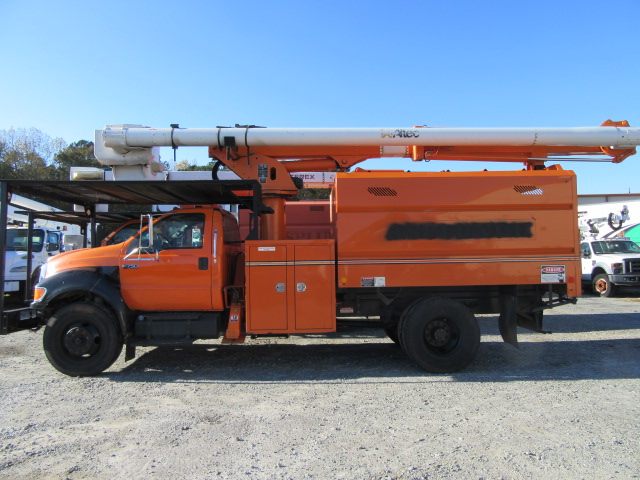 Click for price on this 2010 Ford F750 60′ Forestry Bucket Truck