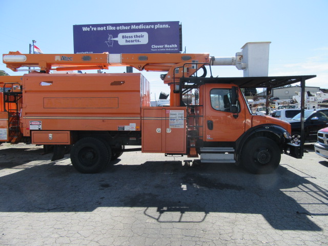 Click for price on this 2011 Freightliner 60′ Altec Forestry Truck