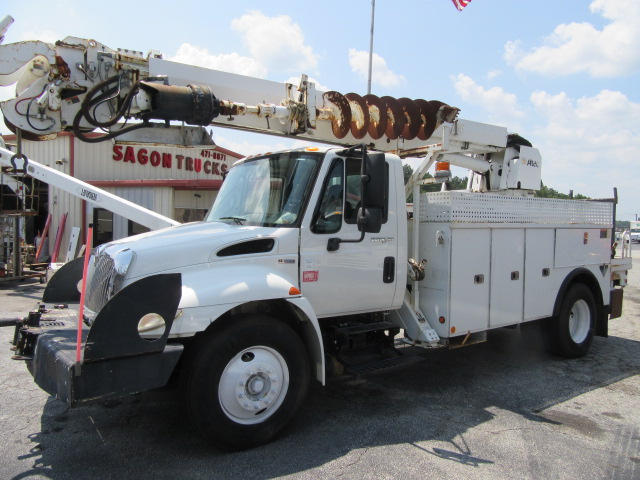 Click for price on this 2011 IHC 4300 Altec DM47 Digger Derrick
