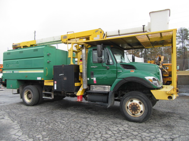 Click for price on this 2011 IHC 7300 4×4 Terex 65′ Over-center Forestry