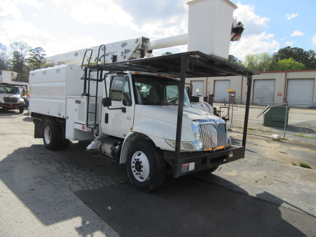 Click for price on this 2007 IHC 4300 Altec 61′ Forestry Truck