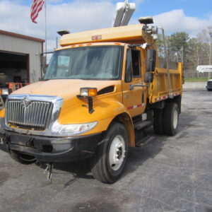 2004 IHC 4000 Dump Truck