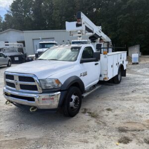 2014 Dodge Ram 4x4 5500 Versalift 45' Bucket Truck
